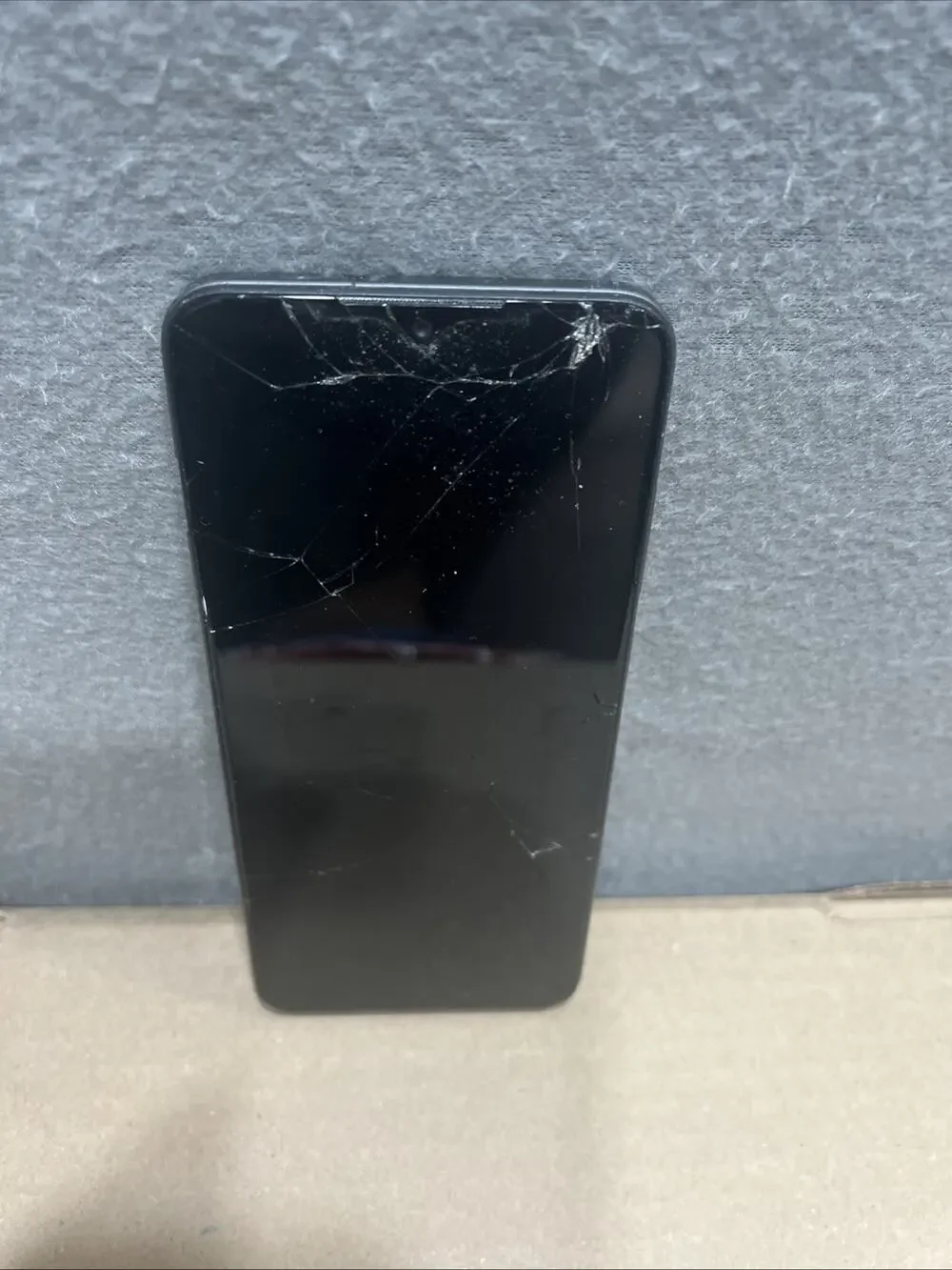Wiko Life C210AE Smartphone (Assurance Wireless) - 8 GB Black - DAMAGED